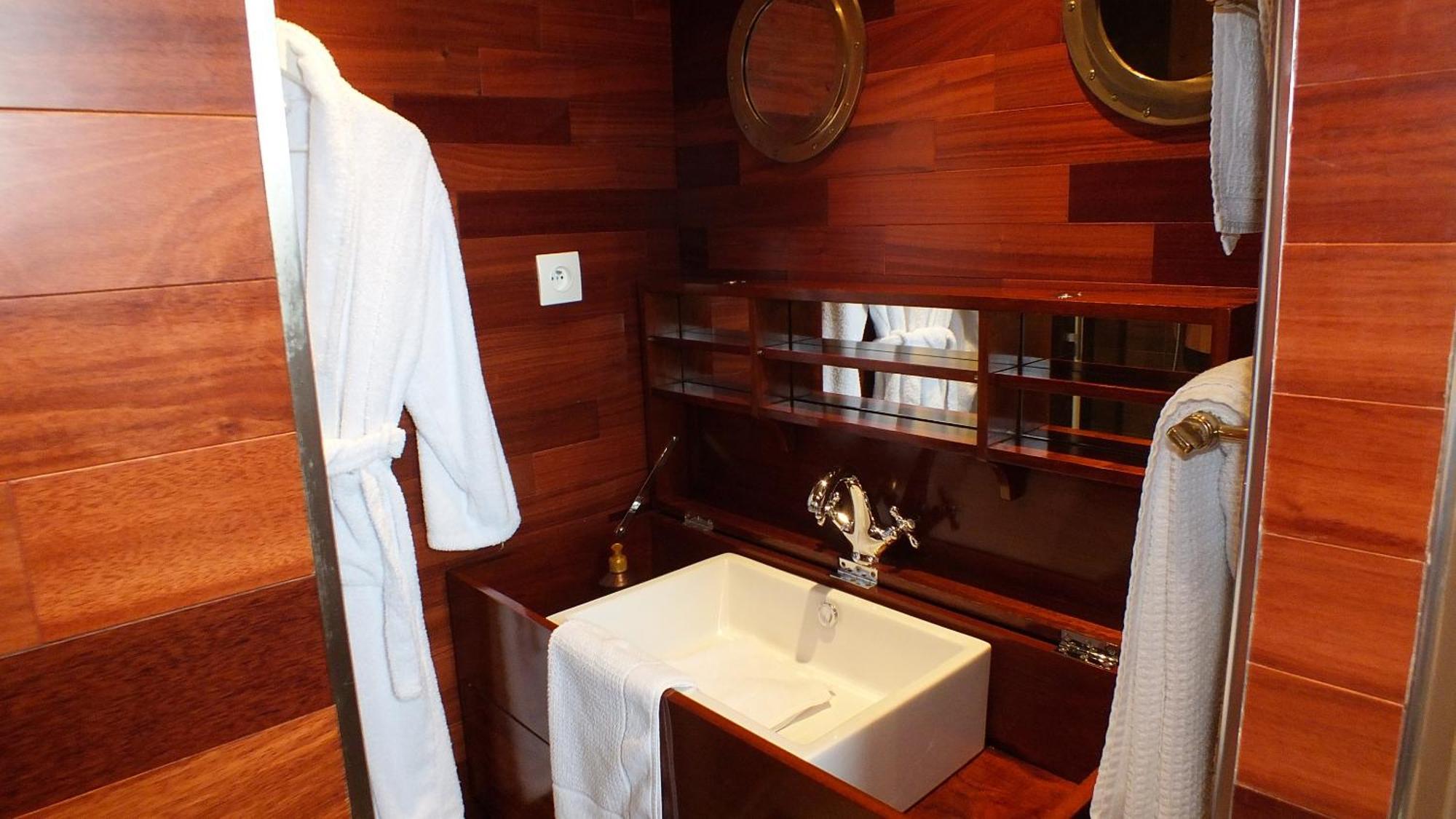 Trégastel Hotel - Restaurant - Salon De The Le Beausejour חדר תמונה